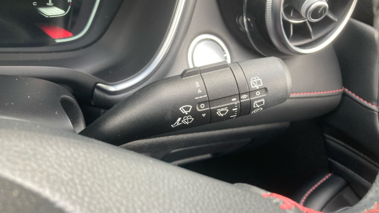 MG Hs 1.5 T-GDI Exclusive 5dr Petrol Hatchback